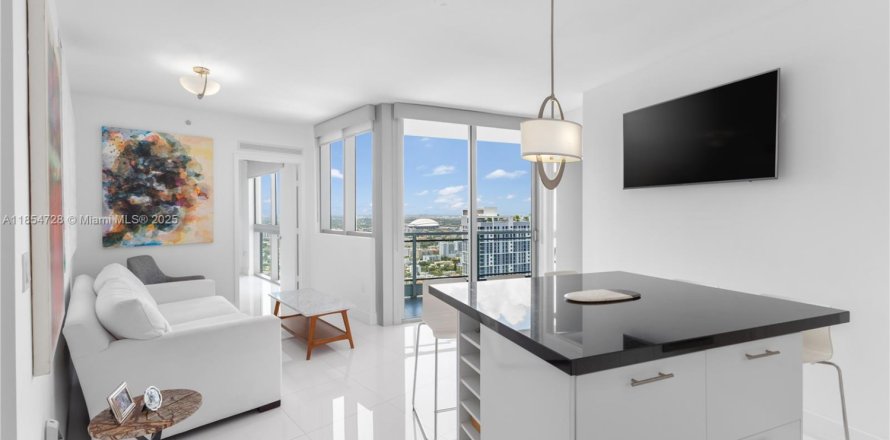 Condo à Miami, Floride, 2 chambres  № 1875021
