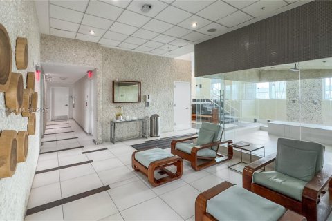 Copropriété à louer à Miami, Floride: 2 chambres, 86.4 m2 № 1875021 - photo 28