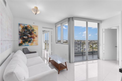 Copropriété à louer à Miami, Floride: 2 chambres, 86.4 m2 № 1875021 - photo 11
