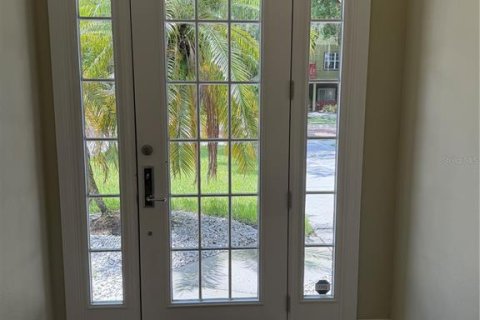 Townhouse in Orlando, Florida 2 bedrooms, 199.74 sq.m. № 2199546 - photo 3
