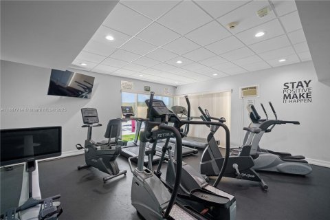 Купить кондоминиум в Форт-Лодердейл, Флорида 1 спальня, 105.72м2, № 1942329 - фото 20