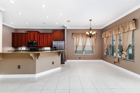 House in Lakeland, Florida 3 bedrooms, 196.21 sq.m. № 1909516 - photo 13