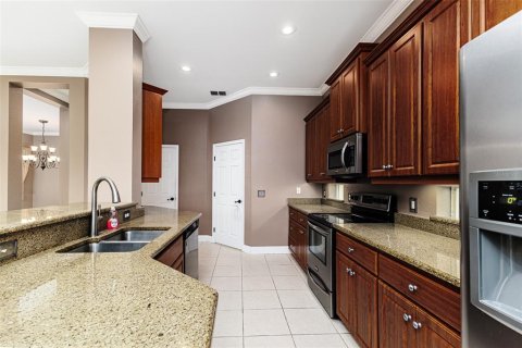 House in Lakeland, Florida 3 bedrooms, 196.21 sq.m. № 1909516 - photo 14