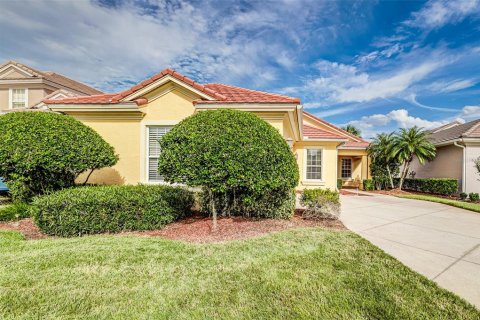 House in Lakeland, Florida 3 bedrooms, 196.21 sq.m. № 1909516 - photo 3