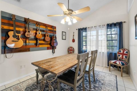 House in Sun City Center, Florida 2 bedrooms, 162.58 sq.m. № 2204126 - photo 12
