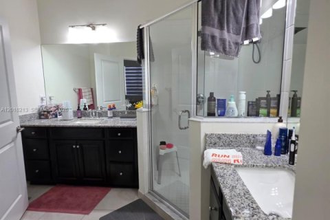 Adosado en venta en Homestead, Florida, 3 dormitorios, 142.14 m2 № 2256534 - foto 25