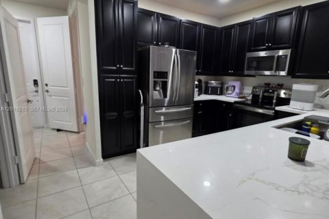 Adosado en venta en Homestead, Florida, 3 dormitorios, 142.14 m2 № 2256534 - foto 9