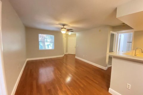 Condominio en alquiler en Kissimmee, Florida, 2 dormitorios, 87.05 m2 № 1567277 - foto 3