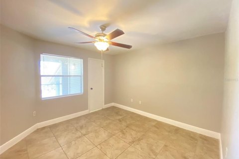 Condominio en alquiler en Kissimmee, Florida, 2 dormitorios, 87.05 m2 № 1567277 - foto 9