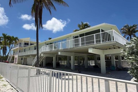 Casa en alquiler en Key Largo, Florida, 3 dormitorios, 182.83 m2 № 2077681 - foto 4