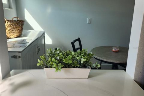 Condo in Sarasota, Florida, 1 bedroom  № 1682941 - photo 25
