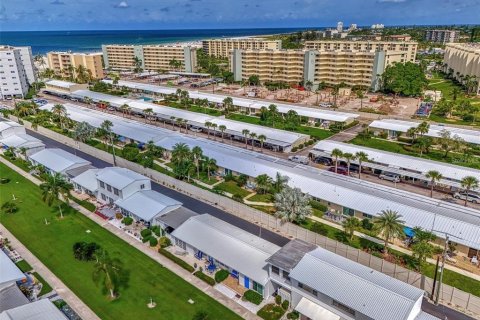 Condo in Sarasota, Florida, 1 bedroom  № 1682941 - photo 4
