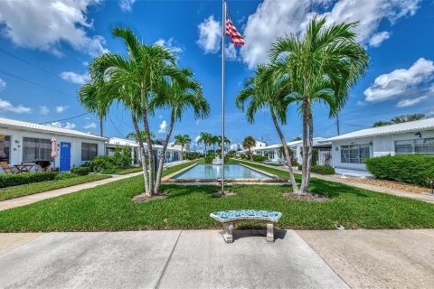 Condo in Sarasota, Florida, 1 bedroom  № 1682941 - photo 6