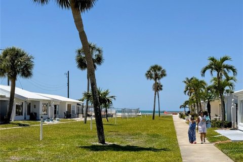 Condo in Sarasota, Florida, 1 bedroom  № 1682941 - photo 5