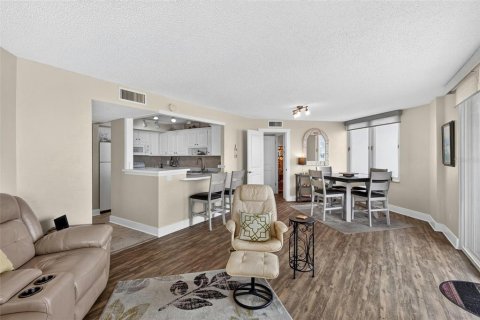 Copropriété à vendre à Daytona Beach, Floride: 2 chambres, 106 m2 № 2152251 - photo 14