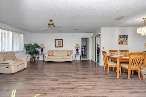 Villa ou maison à vendre à Ocala, Floride: 2 chambres, 133.04 m2 № 2200047 - photo 7