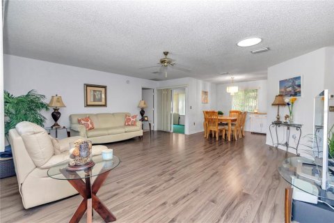 Villa ou maison à vendre à Ocala, Floride: 2 chambres, 133.04 m2 № 2200047 - photo 6