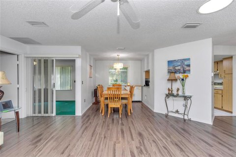 Villa ou maison à vendre à Ocala, Floride: 2 chambres, 133.04 m2 № 2200047 - photo 8