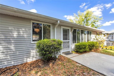 Villa ou maison à vendre à Ocala, Floride: 2 chambres, 133.04 m2 № 2200047 - photo 3