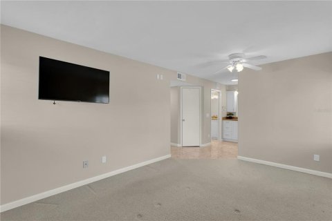 Appartement à louer à Cape Coral, Floride: 2 chambres, 104.79 m2 № 2148616 - photo 30