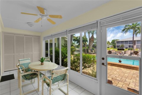 Appartement à louer à Cape Coral, Floride: 2 chambres, 104.79 m2 № 2148616 - photo 23