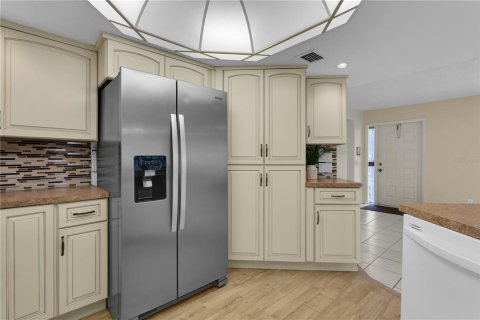 Appartement à louer à Cape Coral, Floride: 2 chambres, 104.79 m2 № 2148616 - photo 18