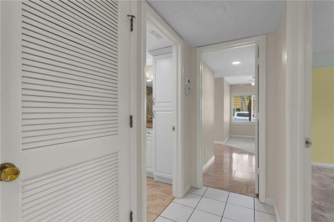 Appartement à louer à Cape Coral, Floride: 2 chambres, 104.79 m2 № 2148616 - photo 27