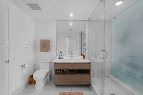 Condominio en venta en Miami, Florida, 1 dormitorio, 79.34 m2 № 2003055 - foto 28