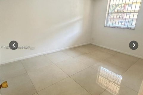 Снять в аренду кондоминиум в Майами, Флорида 2 спальни, 127.83м2, № 2024181 - фото 18