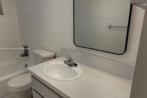 Снять в аренду кондоминиум в Майами, Флорида 2 спальни, 127.83м2, № 2024181 - фото 11