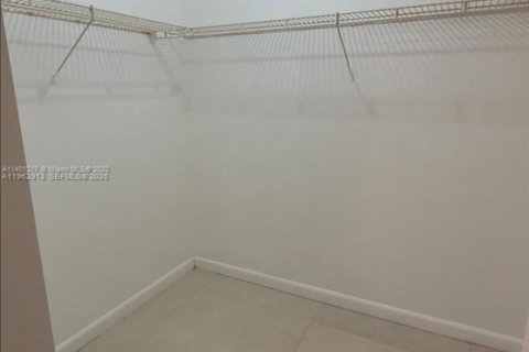 Снять в аренду кондоминиум в Майами, Флорида 2 спальни, 127.83м2, № 2024181 - фото 9