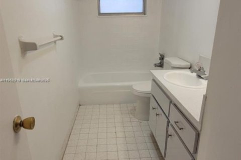 Снять в аренду кондоминиум в Майами, Флорида 2 спальни, 127.83м2, № 2024181 - фото 10