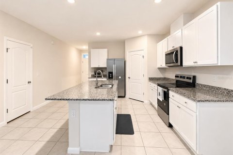 Casa en venta en Lake Alfred, Florida, 4 dormitorios, 220.27 m2 № 2200230 - foto 11