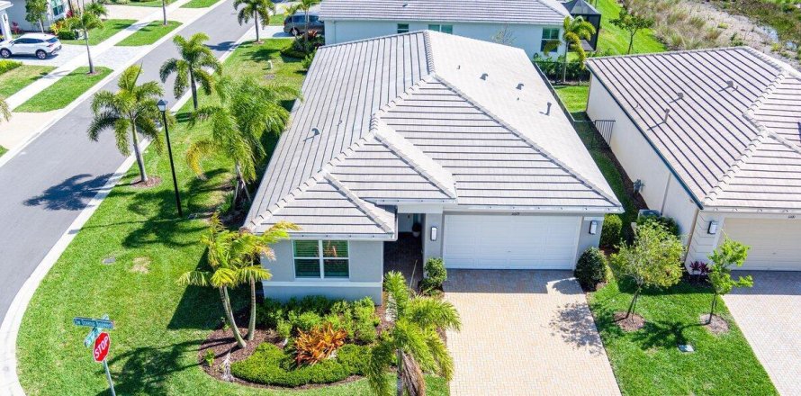 House in Port St. Lucie, Florida 3 bedrooms, 162.58 sq.m. № 2086845