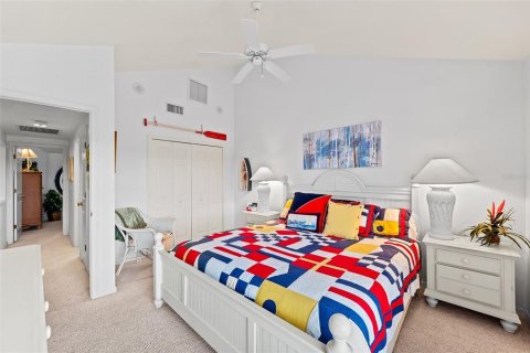 House in Fort Myers Beach, Florida 3 bedrooms, 171.87 sq.m. № 1565078 - photo 29