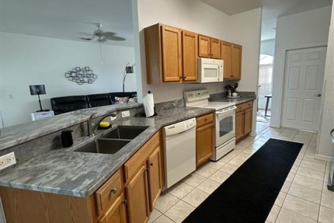 House in Punta Gorda, Florida 3 bedrooms, 154.4 sq.m. № 2103096 - photo 6