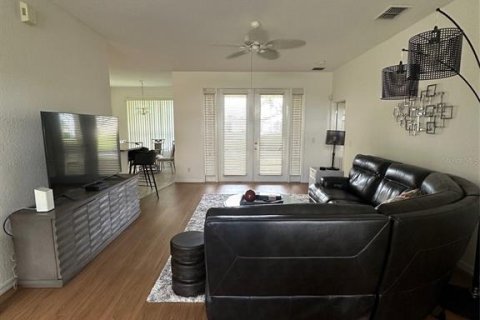 House in Punta Gorda, Florida 3 bedrooms, 154.4 sq.m. № 2103096 - photo 3