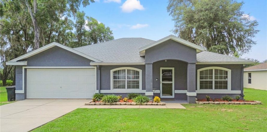 House in Ocala, Florida 3 bedrooms, 165.55 sq.m. № 1885407