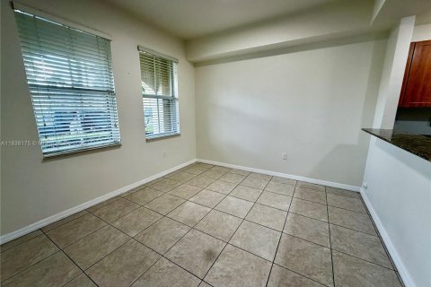Copropriété à louer à Doral, Floride: 3 chambres, 112.13 m2 № 1937272 - photo 10