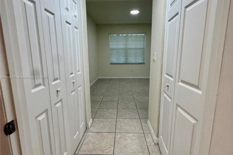 Copropriété à louer à Doral, Floride: 3 chambres, 112.13 m2 № 1937272 - photo 26