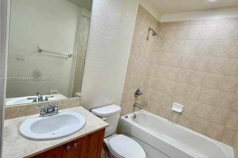 Copropriété à louer à Doral, Floride: 3 chambres, 112.13 m2 № 1937272 - photo 18