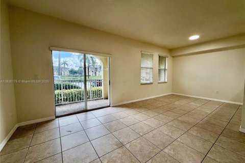 Copropriété à louer à Doral, Floride: 3 chambres, 112.13 m2 № 1937272 - photo 8