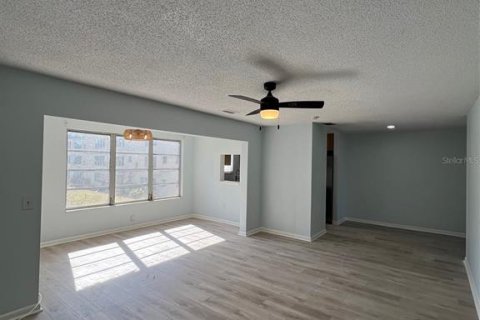 Copropriété à vendre à Saint Petersburg, Floride: 2 chambres, 105.91 m2 № 2112870 - photo 9
