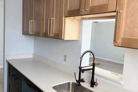 Copropriété à vendre à Saint Petersburg, Floride: 2 chambres, 105.91 m2 № 2112870 - photo 14