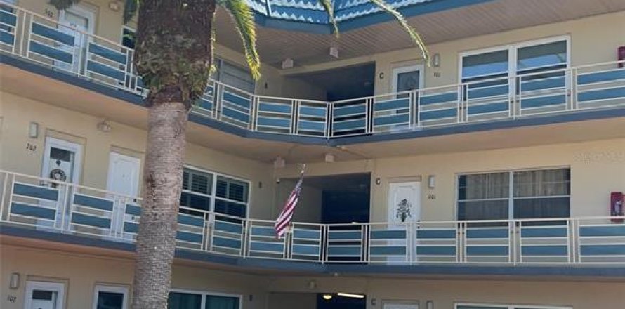 Condo à Saint Petersburg, Floride, 2 chambres  № 2112870