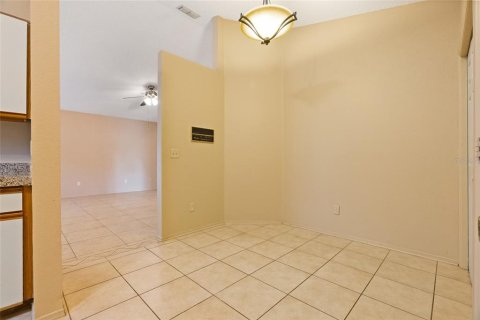 Villa ou maison à louer à Orlando, Floride: 3 chambres, 143.53 m2 № 2425346 - photo 9