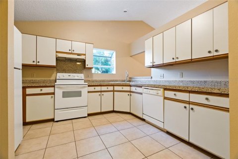 Villa ou maison à louer à Orlando, Floride: 3 chambres, 143.53 m2 № 2425346 - photo 8