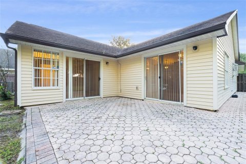 Villa ou maison à louer à Orlando, Floride: 3 chambres, 143.53 m2 № 2425346 - photo 16