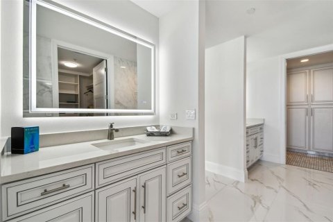 Condo in Clearwater, Florida, 4 bedrooms  № 1884866 - photo 21