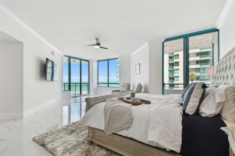 Condo in Clearwater, Florida, 4 bedrooms  № 1884866 - photo 14